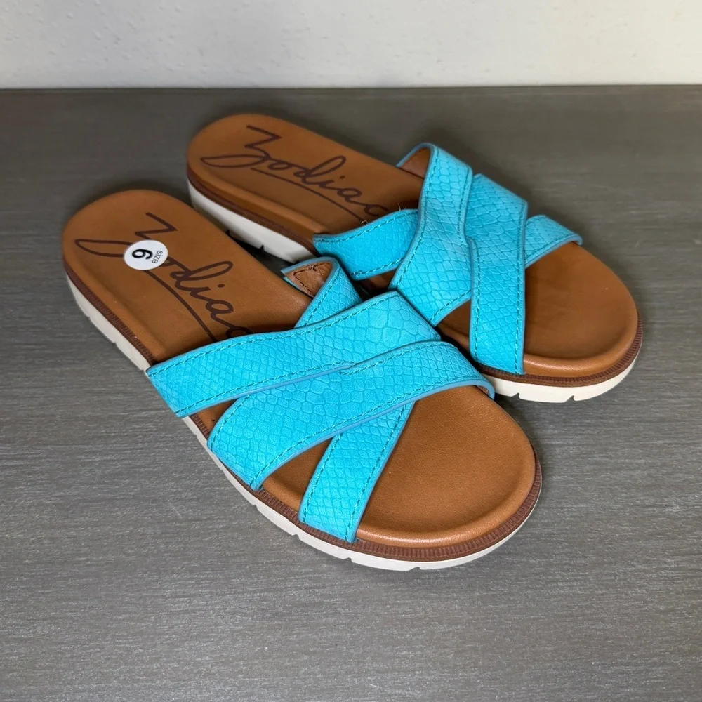 Zodiac Women's Size 6 M Blue Snake Leather Platform Sandals Comfort Shoes - Picture 1 of 7